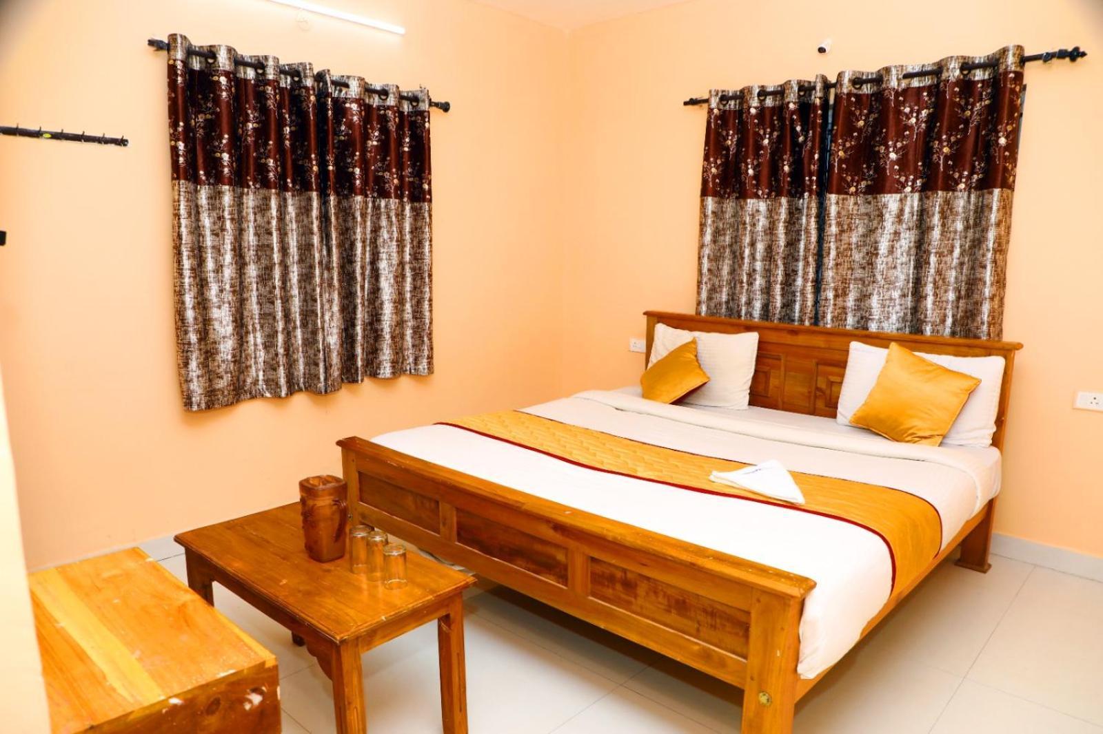 J J Homes Ooty Room photo
